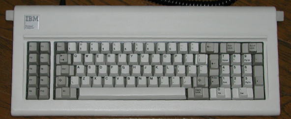 83keyのIBM PC鍵盤。CtrlキーがAの左にあることに注目。